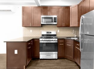 46 Melrose St #3R, Brooklyn, NY 11206