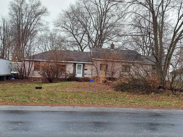 505 Osage St, Seaton, IL 61476