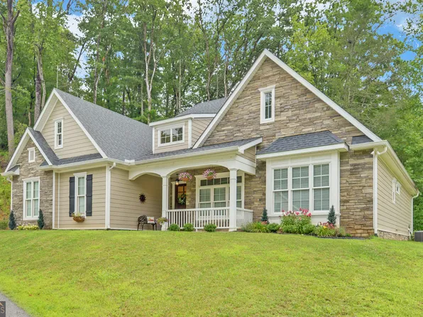 62 Smoky Meadow Trl, Clayton, GA 30525