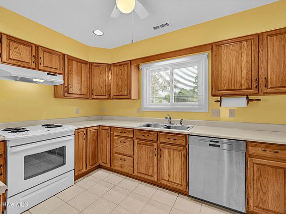 5th image of 6063 Cedar Ridge Drive