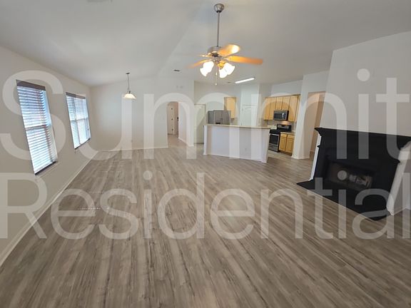 4th image of 514 Hidden Brook Ln