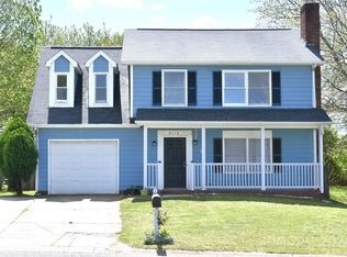 9116 Moss Cove Ct, Charlotte, NC 28227
