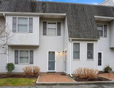 364 Bellevue Ave APT D3, Newport, RI, 02840