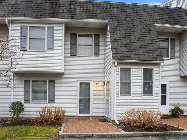 364 Bellevue Ave APT D3, Newport, RI 02840