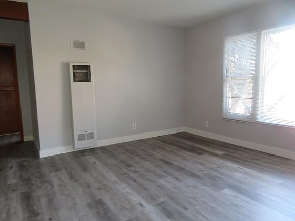 5th image of 7034 Fulton Ave