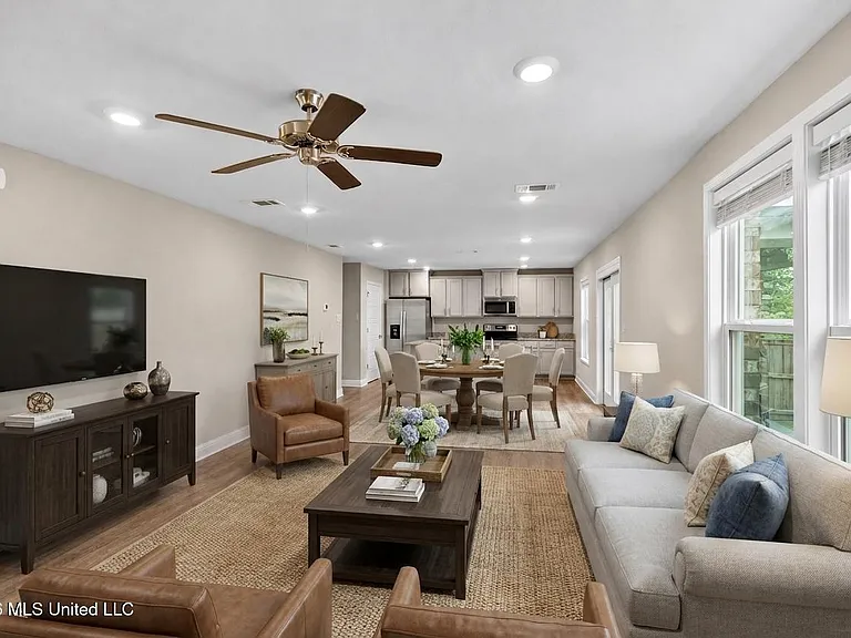5438 Leeds Ln — Photo 17