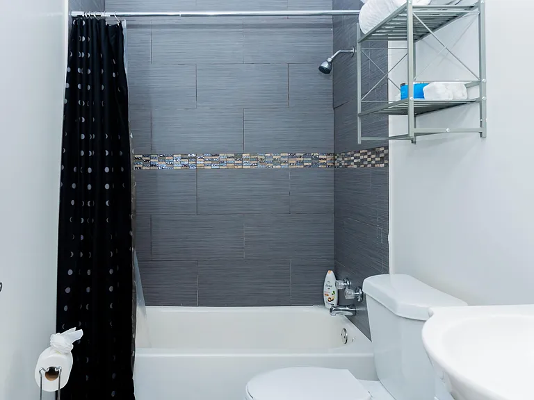 240 W Lake Dr NW — Photo 22