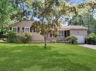 24 Normandy Dr, Wayne, NJ 07470