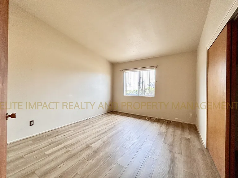 3215 North Cherry Avenue - 3215 — Photo 11
