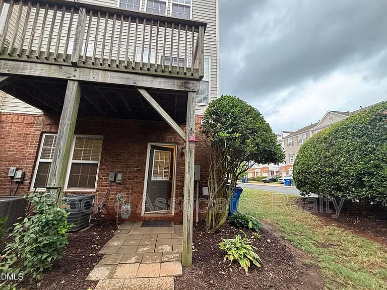 7252 Corvette Ct — Photo 25