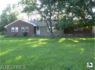 5900 Sunset Dr, Bedford Heights, OH