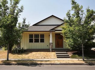 1600 Webb Lake Dr, Silverton, OR 97381