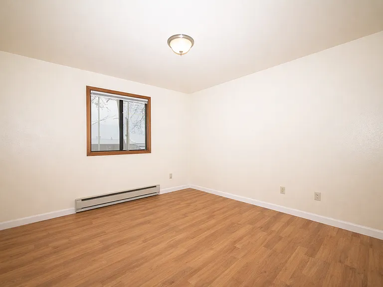 231-241 N Burritt Ave — Photo 24