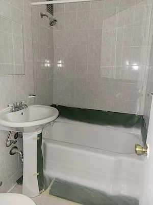 Rented by Voro Purple LLC | media 7