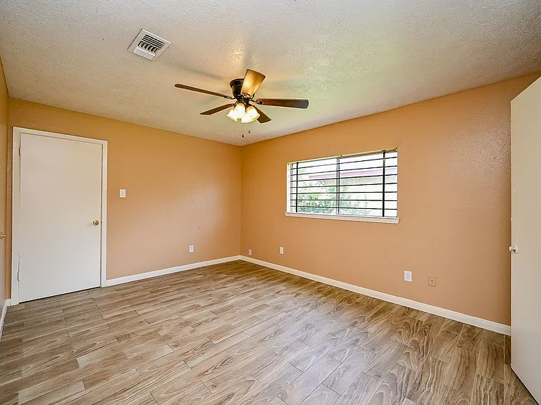 2667 Grand Canyon Dr — Photo 17