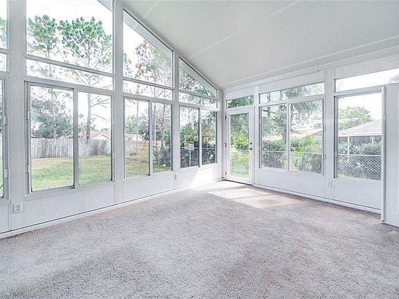 4th image of 15553 Hidden Lake Cir