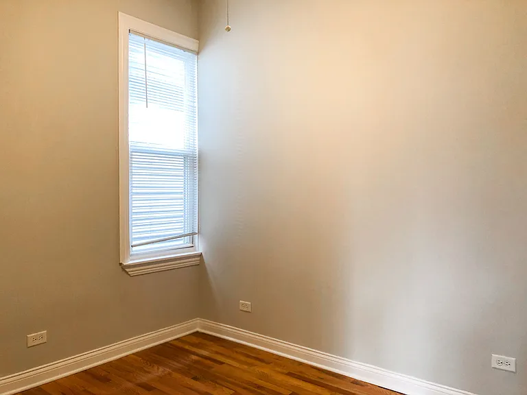 2519 N. Marshfield Ave. — Photo 8