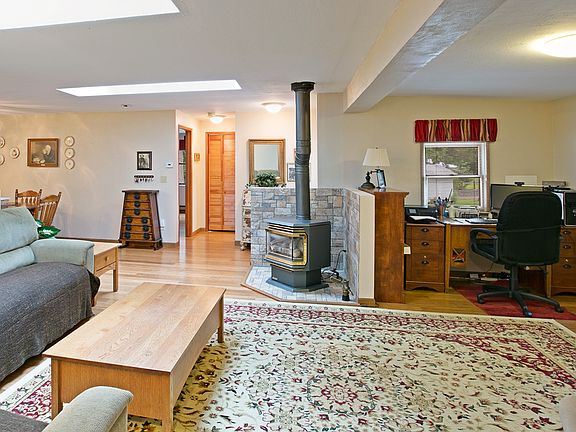 2nd image of 31052 E Lake Morton Dr SE