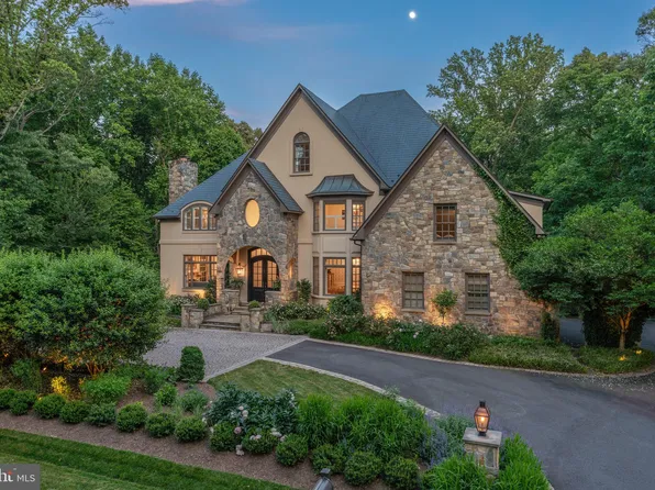 2605 Lasswade Ln, Oakton, VA 22124