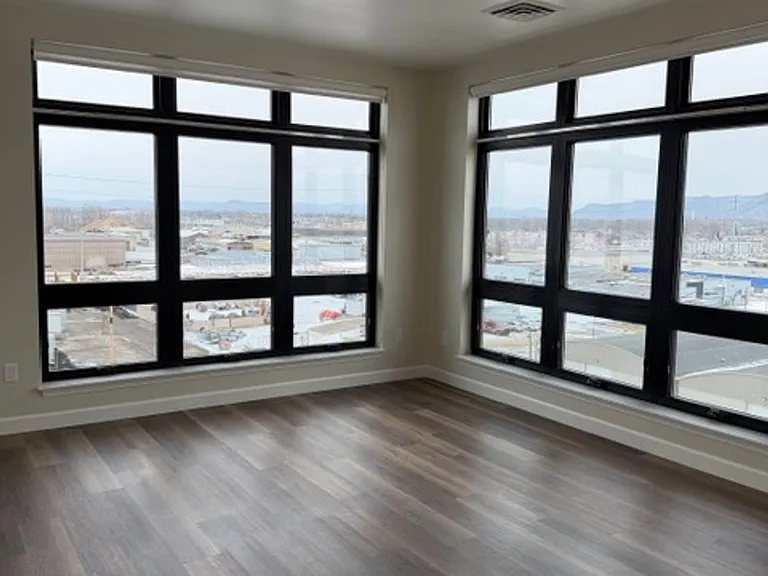 Brand New - War Eagle Apartments in the River Point District — Photo 79