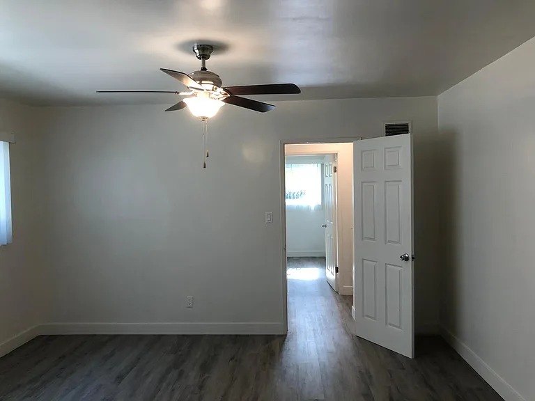 15600 S Budlong Pl #1 — Photo 12