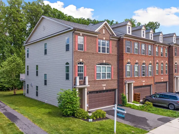 6661 Bartrams Forest Ln, Haymarket, VA 20169