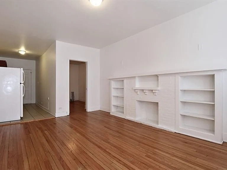 7057 S Princeton — Photo 12