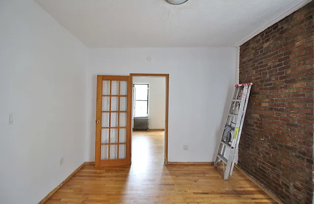 Rented by Julianna Realty Corp | media 22