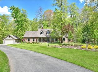 6199 King Graves Rd, Fowler, OH 44418