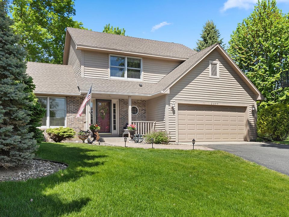 1st image of 2035 Black Oaks Ln N