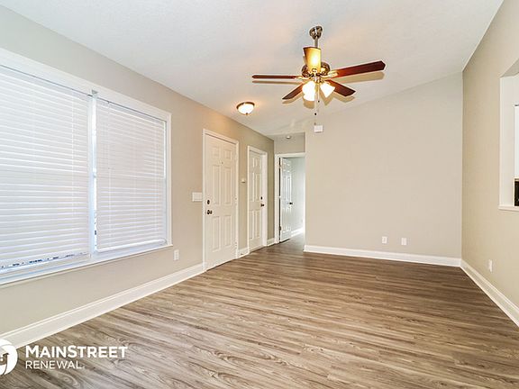 5th image of 2214 Doud St