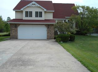 6129 Crosby Rd, Lockport, NY 14094