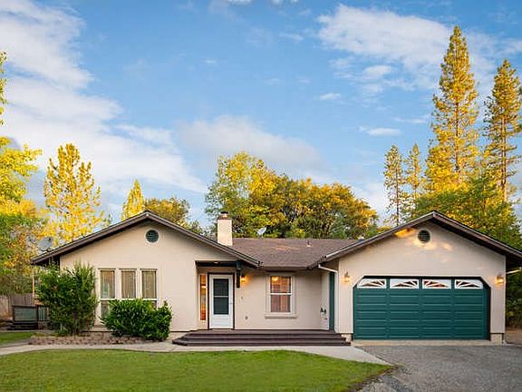 2nd image of 15553 Pine Knoll Ct #15551
