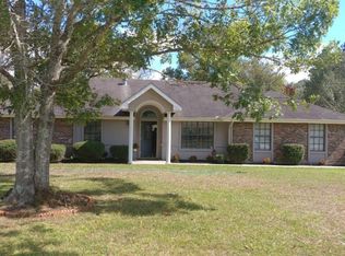 1645 Ernest Dr, Deridder, LA 70634