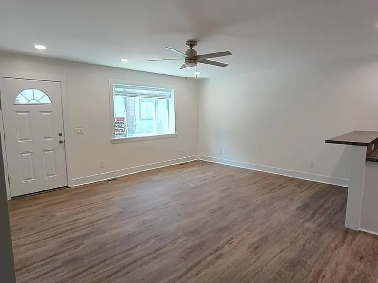 808 Sherman St — Photo 2