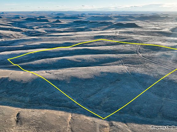 4th image of 3 Bare Buttes Rd