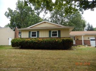2216 Northampton Way, Lansing, MI 48912
