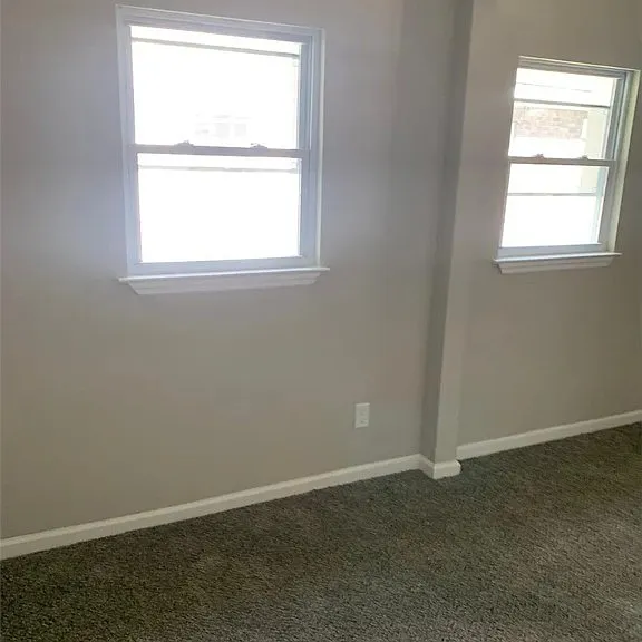 1015 Bowden St — Photo 11
