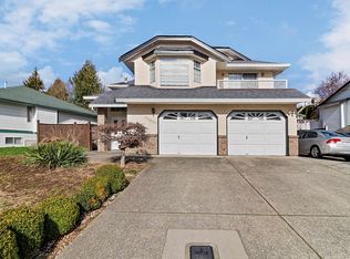 31021 Creekside Dr, Abbotsford, BC V2T 5J9
