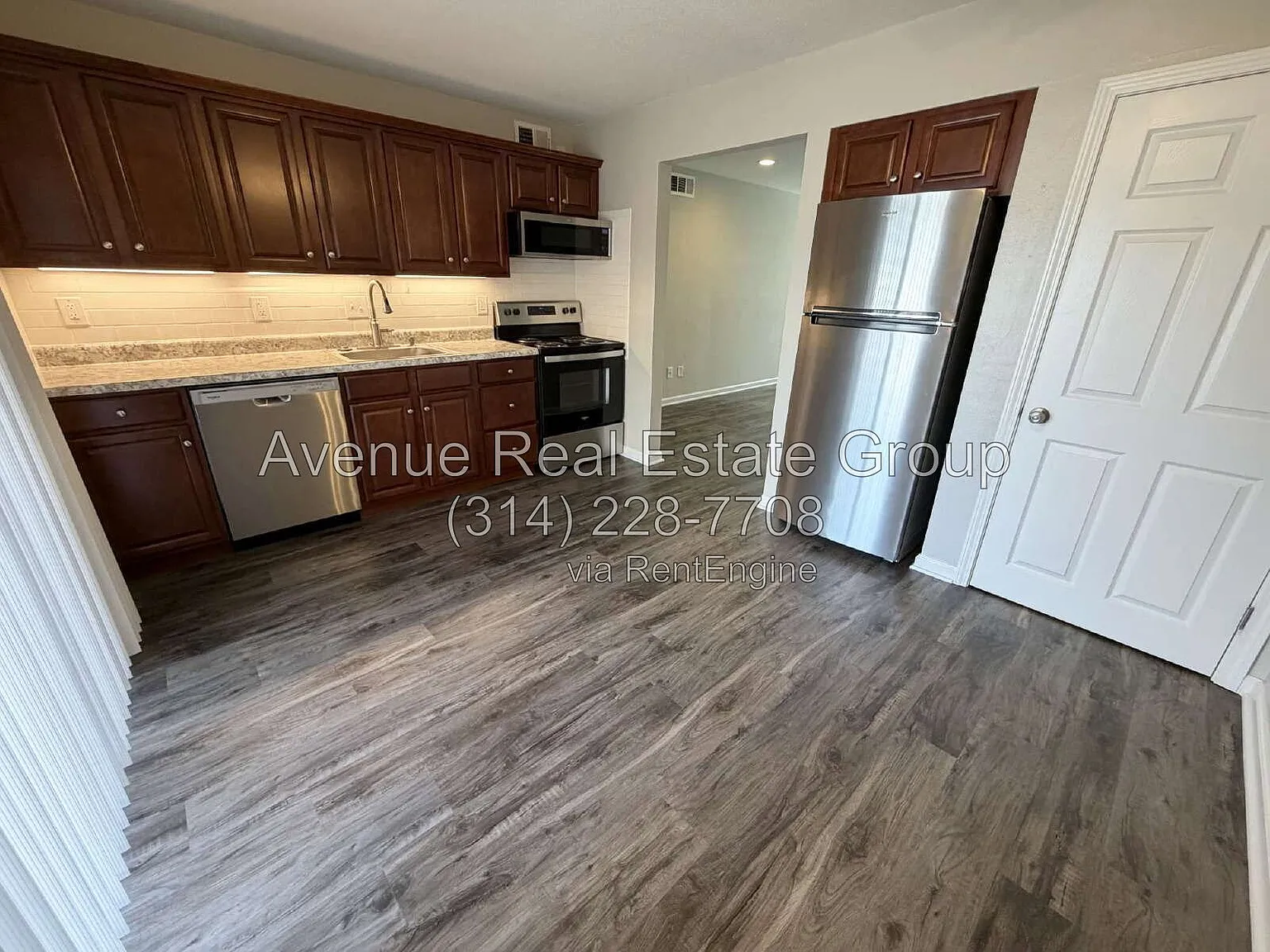 2 bed, 1.0 bath, 950 sqft, $1,195 — Photo 4