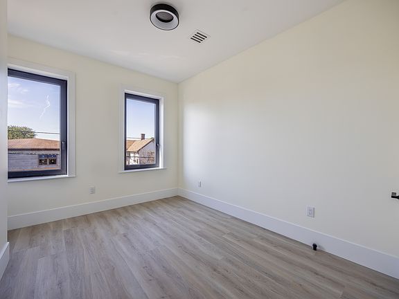 2nd image of 66 Palisade Ave APT 1