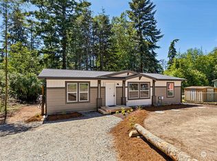 1226 Rickover Dr, Coupeville, WA 98239