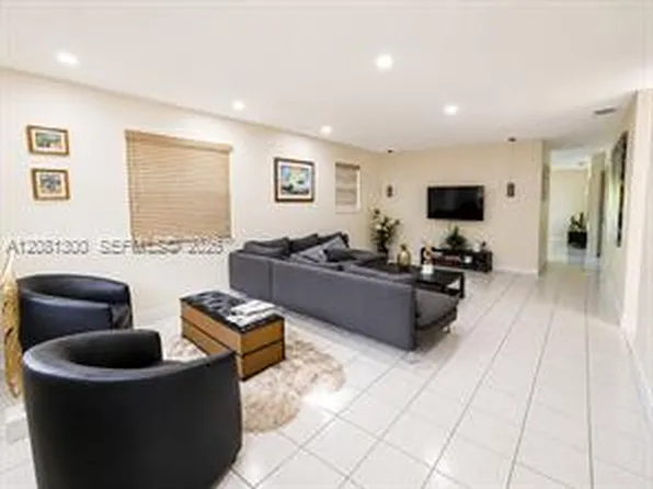 2246 SW 62nd Ave, Miami, FL 33155