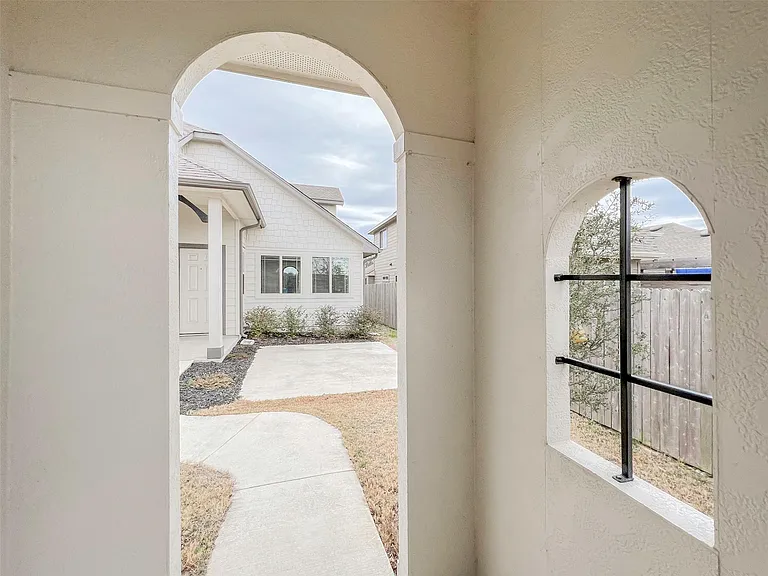 818 Silo St — Photo 4