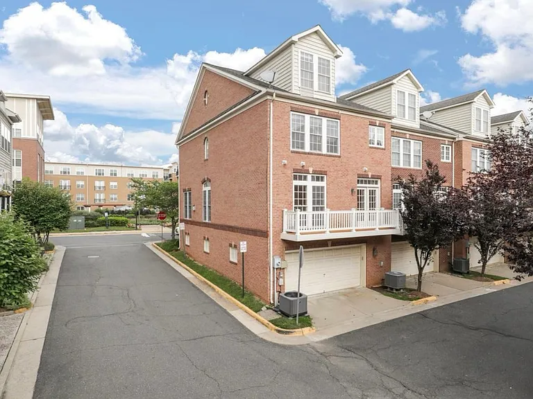 7980 Vigne Ct — Photo 33