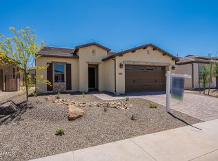385 E Veterans Way, Queen Creek, AZ 85140