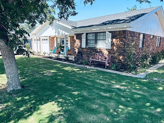 3rd image of 3339 Providence Dr