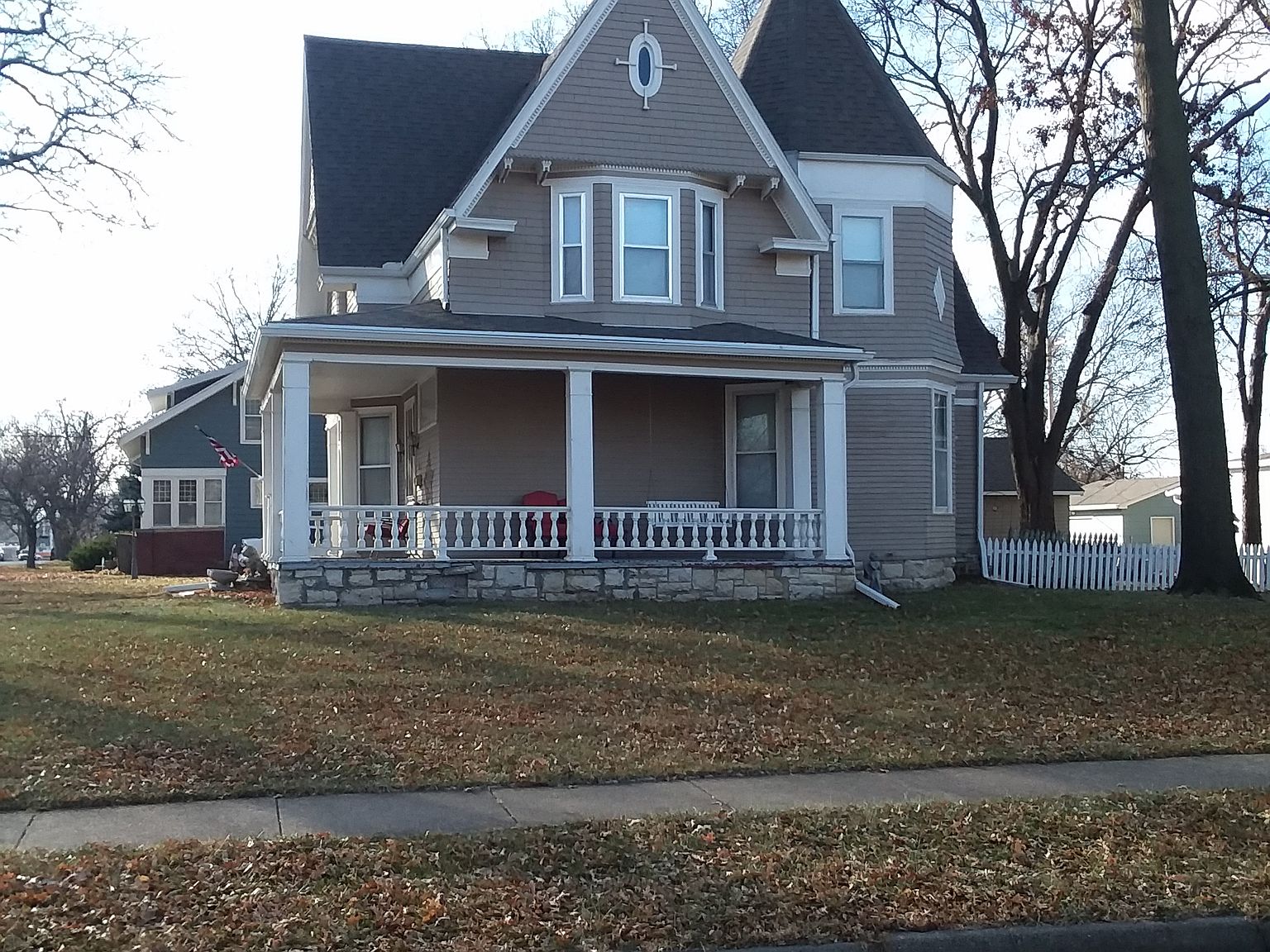 321 N 9th St Beatrice NE 68310 Zillow