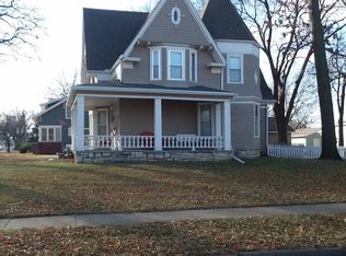 321 N 9th St, Beatrice, NE 68310