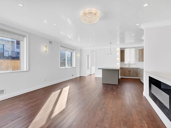 2nd image of 1924 22nd Dr APT 1B
